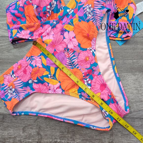 Cupshe Ruffle Shoulder Bikini Swimsuit Size S - Picture 6 of 7